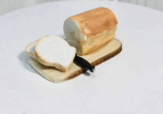 Miniature 1:12 Scale Breadboard and Bread, Dollhouse Accessory