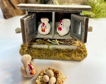Miniature Chicken Coop, Chicken and Nest, 1:12 Scale Farm animals