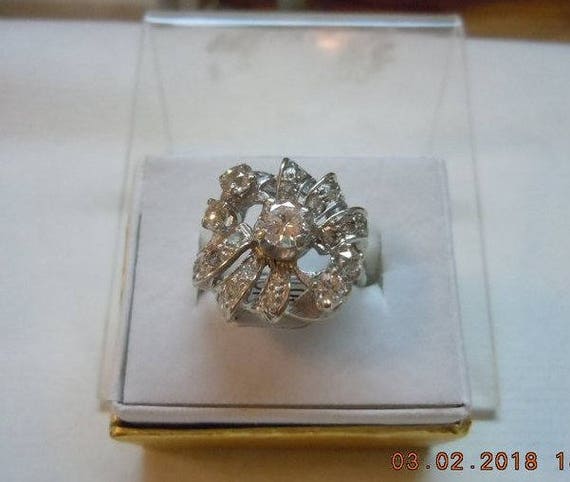 14K White Gold Swirl Diamond Vintage Ring - Stunn… - image 7