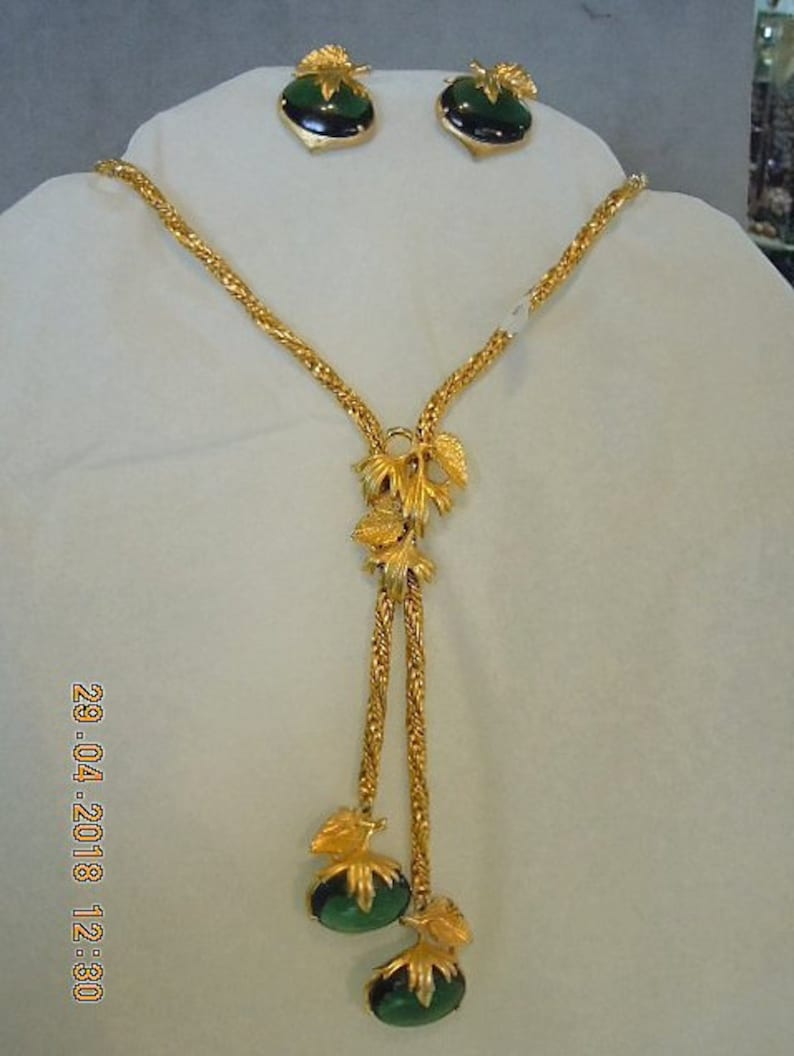 SCHRIAPARELLI Necklace /& Earrings Bright,beautiful looing like 22K mint condition