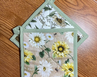 Sunflower, Honey and Bee Pot Holder