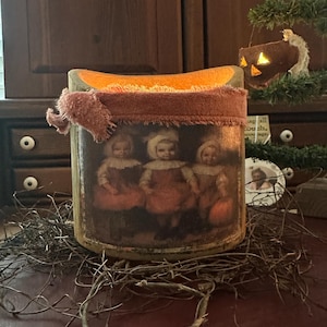 Pimitive/Colonial Flameless Candle .. Sister&#39;s