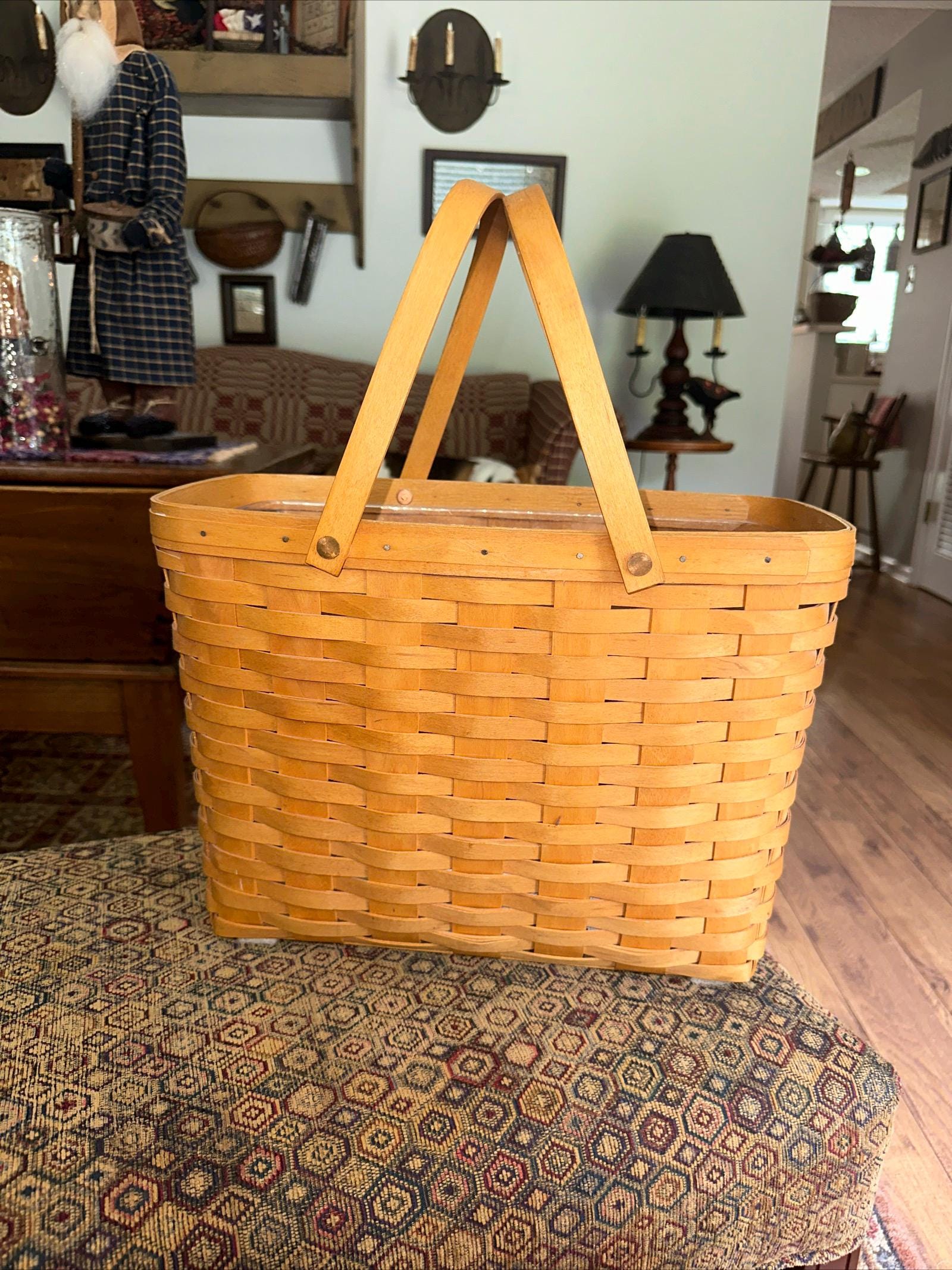 Longaberger 2001 Rectangle Basket w/ Apple Liner & Divided