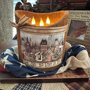 Primitive/Colonial &quot;God Shed His Grace on Thee&quot; flameless candle