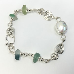 Groene zee glas bedelarmband, munt parel arm sieraden, gesmeed sterling zilver
