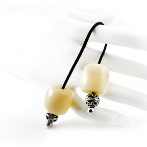 Begleri, Worry Beads with Beige Barrel Beads & Silver tone Metal Beads