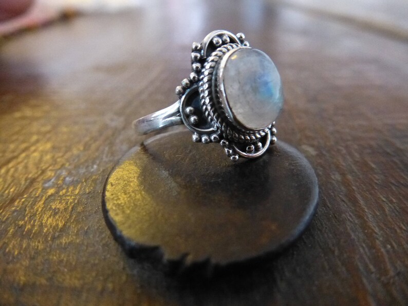 Indian 925 silver Rainbow Moonstone Solitaire Silver Ring ~ hand made