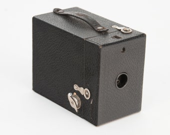 Vintage Kodak No. 2 Cartridge Hawk-eye Model C Box Camera