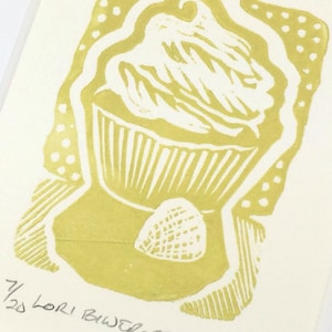 Cupcake Linocut Print: Sweet Kitchen Wall Art (5x7)