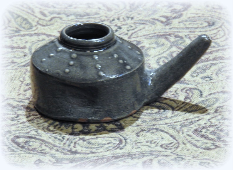 NETI Pot Blue Glaze w WILLEM GEBBEN Raised Tan Dots Green Highlights Hillcrest Pottery Wood-fired Traditional Stoneware Yoga Sinus Relief