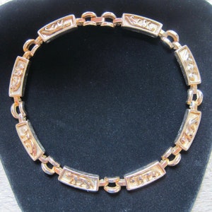 vintage Linked Gold Tone Metal 8 Wild Cat Jungle Cats Leopard Jaguar Lioness Hidden Clasp Closure Choker Collar 14 pouces 80s 90s AS IS
