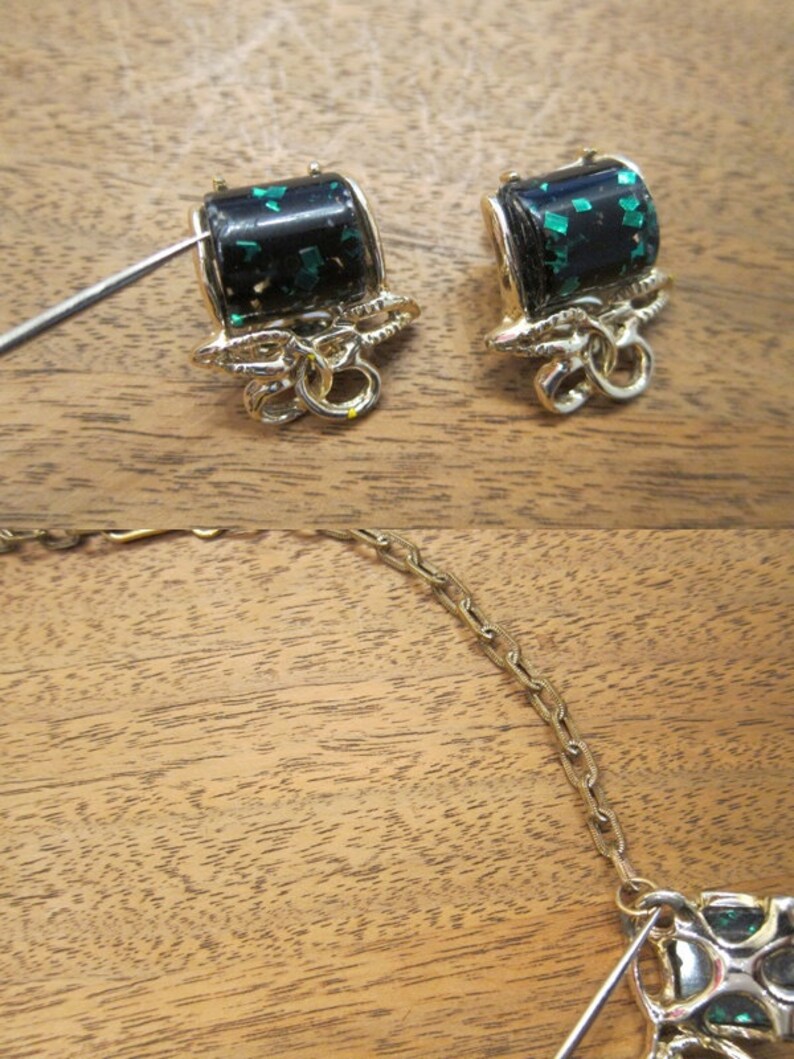 Necklace with Matching Earrings Vintage Green Black Confetti Lucite Thermoset Plastic Gold Tone Metal Necklace and Clip On Earrings Set