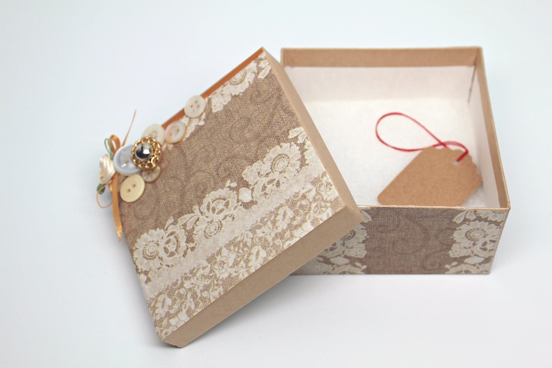 Gift Boxes for jewelry Decorated Gift Box Kraft Paper Box Non Tarnishing Cotton Fill CLEARANCE Gift Boxes with lids 1 box with lid