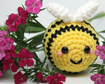 Crochet Bumble Bee- Stuffed Bee- Amigurumi- Plush Bee- Stuffed Animal- Bumble Bee Softie- Save the Bees