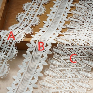 Chic Off White Venice Lace Trim, Vintage flower trim, Hollow Out lace Trim, Bridal Wedding Sash Lace, Polka Dots Lace trim, by 1 Yard
