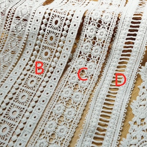 Vintage Cotton Lace Trim Off White,  Insertion Crochet Lace Trim, Floral Circle trim, For Sew on Garment, Costume design, By 1 Yard