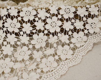Tela de novia de algodón beige, tela de boda de algodón con flores de cerezo, encaje de crochet para traje vintage, blusa de diseño, fiesta de graduación