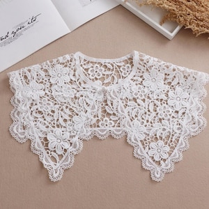 Venice Flowers Lace Collar Trim in Off White, Crochet Daisy scallop floral Necklace, Pearls button lace collar,Shawl Collar Bibs, by 1 pcs