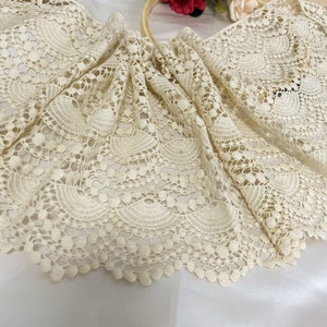 Scallop pattern Cotton Lace, Vintage Style Beige Hollow out Lace Trim, Ecru Cotton Trim Fabric, Sewing garment trim, By 1 Yard