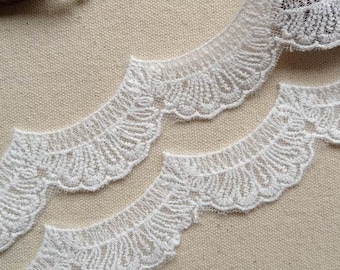 Off White Scalloped Lace, Cotton Embroidery Lace Trim, Wedding Supply, Gift Wrap, By 2 Yards