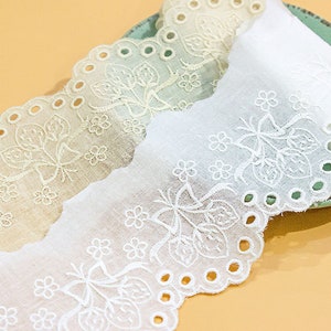 Strawberry Embroidery Flower Cotton Lace Trim in Off white, Eyelets scallop border trim, bridal trim, 2.95'' width