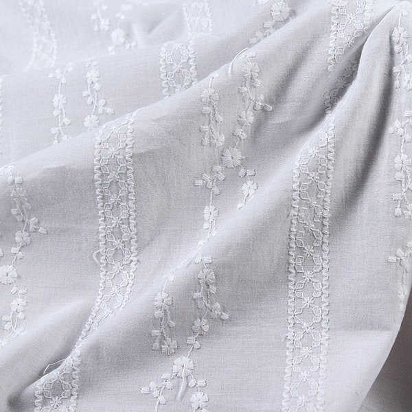 Tissu de coton blanc cassé, tissu de fleur de broderie, tissu à rayures, pour robe Boho, haut en dentelle, robe de mariée, robe d’été, rideaux, par 1 yard