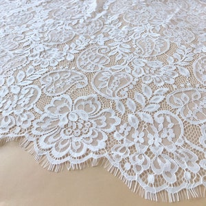 55,1&quot; breite Chantilly Spitze, Paisley Spitzenstoff, off white jakobsgeschliffene Spitze, Hochzeitskleid Kleid Stoff, um 1 Meter