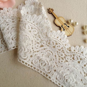 Off White Cotton Lace Trim, Retro Embroidered Lace Trim, Scalloped Floral Lace, by 2 Yards