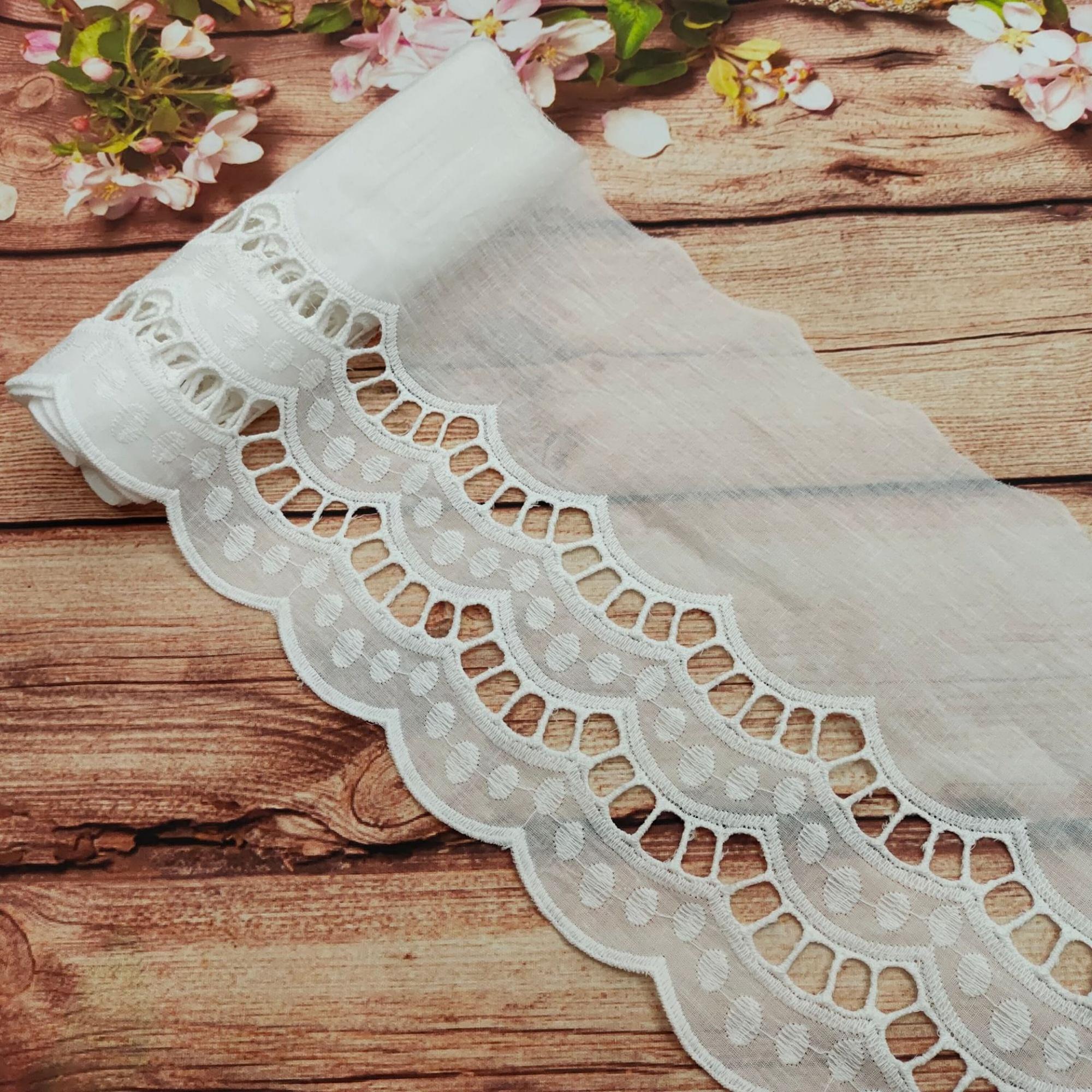 Premium Embroidery Scallop Cotton Lace Trim, Eyelets Cotton Flower