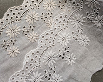 1M Blume Stickerei Spitze Mesh Trim Ribbon Farbe DIY Vorhang Sofakissen Kleidung 1M Blume Stickerei Spitze Mesh Trim Ribbon Farbe DIY Vorhang Sofakissen Kleidung