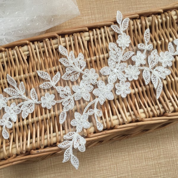 Alencon Lace Ivory Leaf Applique for Wedding Veils, Bridal, Headpiece, Wedding Cakes Decor, By 1 Pair