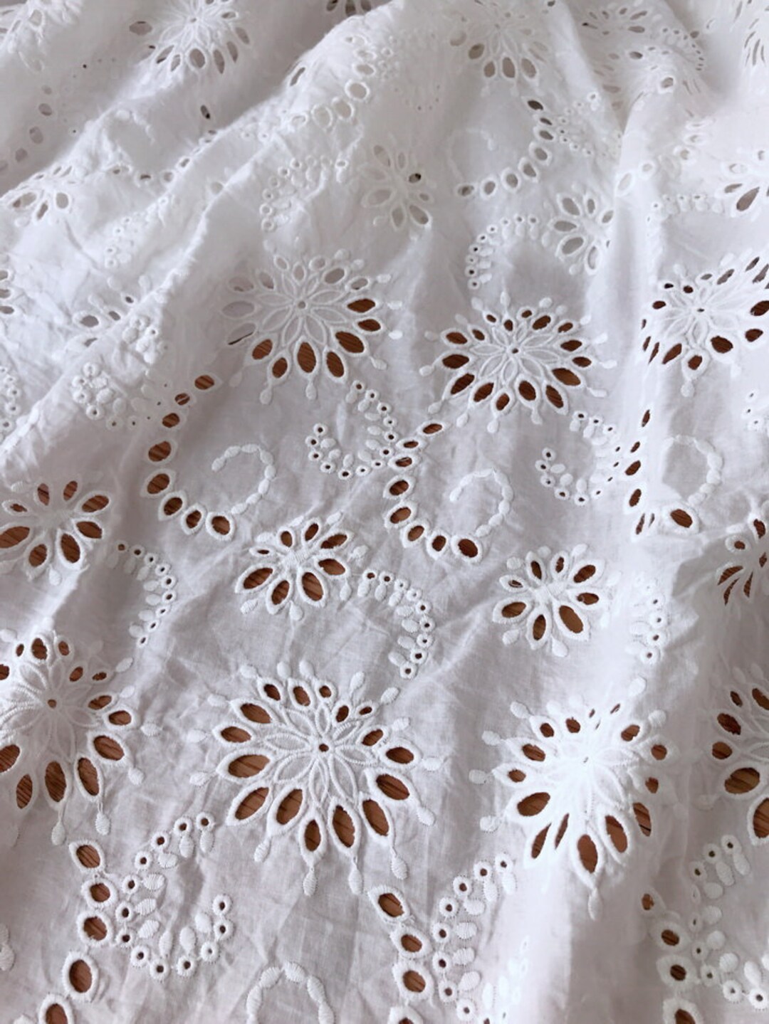 53 Wide Cotton Eyelet Flower Lace Fabric in off White - Etsy