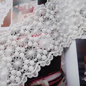 Crochet Lace Trim, Off White Lace Trim, Antique Lace Trim, 3.14 Inches wide, By 2 yards