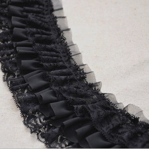 Black Fold Lace / Off White Ruffle Lace Trim for Baby Dress, Collar, Sewing, Costume Supplies, By 1 yard