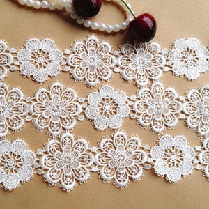 Off White Lace Trim, Pretty Flower Lace, Embroidery Lace Applique, Bridal Lace Applique, 2 yards