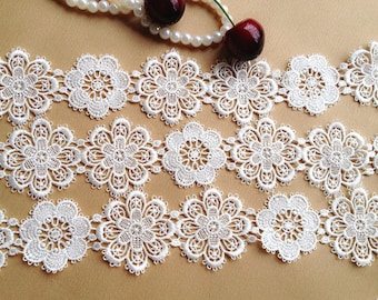 Off White Lace Trim, Pretty Flower Lace, Embroidery Lace Applique, Bridal Lace Applique, 2 yards