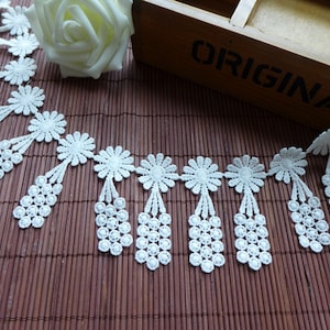 Off White Venice Lace Lindos Pingentes Renda Guarnição para Casamentos, Vitoriano, Apliques, Design de Joias, por 2 jardas