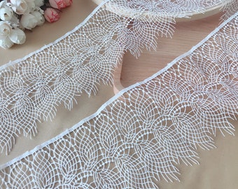 Exquisite Venice lace, Off white lace trim, bridal lace, leaf trim lace trim, by 2 Yards