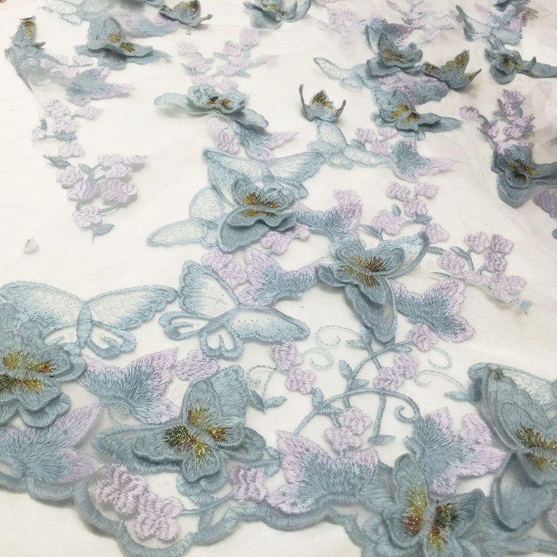 Tessuto in pizzo 3D rosa, tessuto in pizzo alla moda, tessuto in pizzo vivace con applicazione di farfalle in fiore, tessuto ricamato chic, da 1 iarda Light Blue