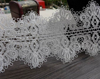 Off White Venice Lace Retro Hollowed Scalloped Lace Trim for Weddings, Dress, Jewelry, Crown, Sewing, by 1 Yard