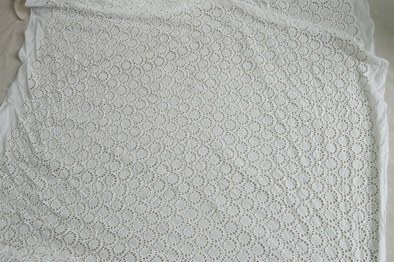 Scallop Pattern Pure cotton lace for Boho Dress Vintage Cotton Eyelet Flower Lace Fabric in Off white Girl Dress Tablecloth or Curtains