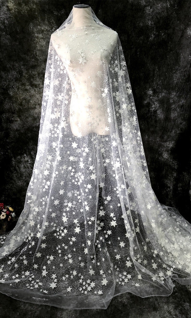 Preciosa tela de tul con estrellas brillantes, tela de estrellas plateadas para decoración de fiestas, vestidos de noche, vestidos de graduación, velos de novia y vestidos de novia, 1 yarda. imagen 8