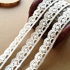 Vintage Cotton Lace Trim, Off White Ribbon Lace trim, Scallop border sew on Cotton Lace Trim for Bridal, Sewing, Gift wrap, 2 yards