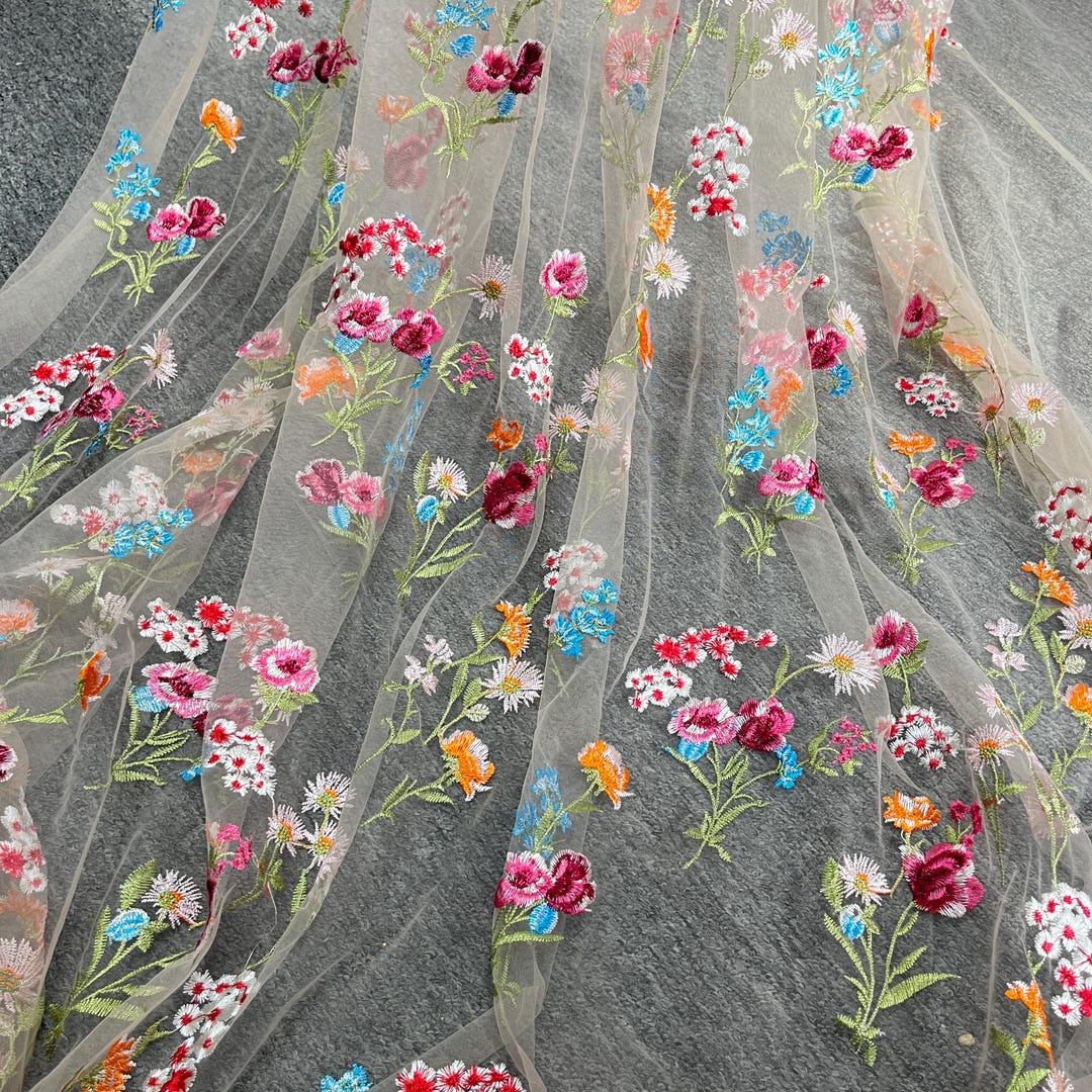 Multi-colors Flowers Embroidery Mesh Fabric, Bouquet Daisy Petals
