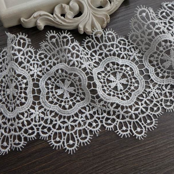 Venise Vintage Hollowed-out Lace Trim in Off white for Bridal, DIY wedding, Costume Supplies, by 1 Yard
