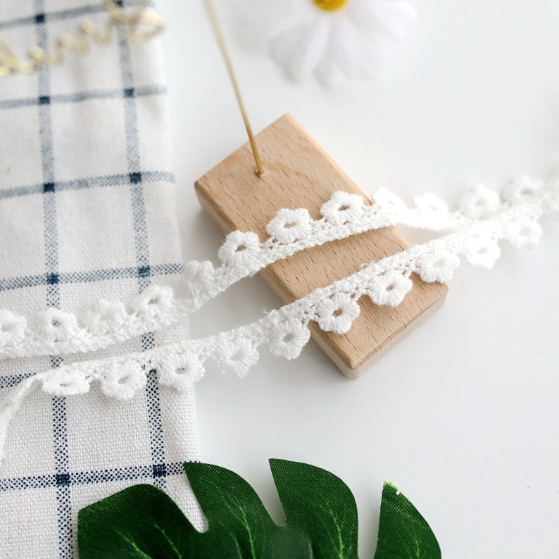 Off White Cotton Lace Trim Lovely Daisy Flower Trim For Scrapbooking, Home Decor, Appliques, Millinery, By 2 yards 画像 6