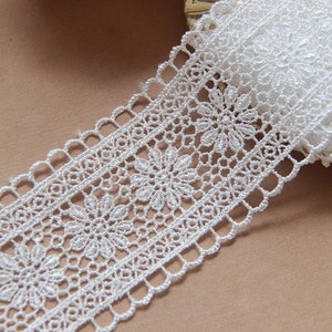 Passamaneria in pizzo con fiori di margherita di Venezia, inserto in pizzo all'uncinetto per camicetta, matrimonio, fasce da sposa, design di costumi, da 2 metri