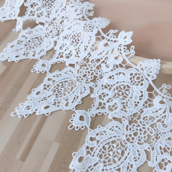 Off White lace trim, venice lace, retro style lace trim, bridal lace, 6.1" wide, dress lace, Veil lace, Bridal wedding supply lace