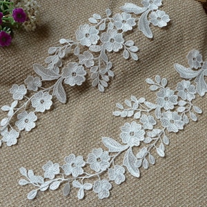 Wedding Lace Floral Applique Pair in Off White, Venice Appliques Bridal Gown Lace Applique, By 1 pair