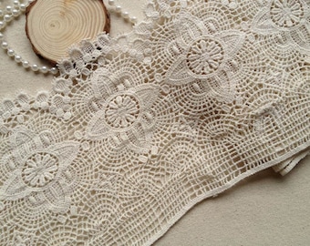 Beige Crocheted Scalloped Lace Ecru Cotton Lace Trim Retro Design Lace, By 1 Yard